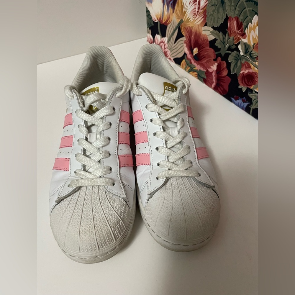 Adidas Superstar